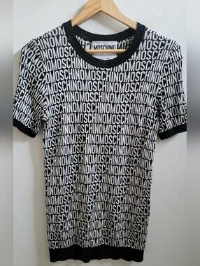 AUTHENTIC MOSCHINO COUTURE,VIRGIN WOOL PRINTED T-SHIRT SIZE US 6 WOMAN.
